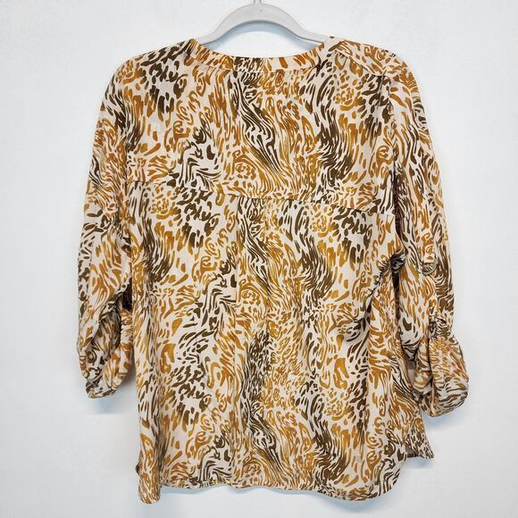 Robert Graham Zebra Print Silk Blouse Size L Orange Tab Sleeves Button Up Office - Picture 3 of 16